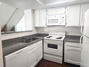 3117  Sondra Drive  208, Fort Worth Texas 76107