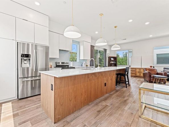 5016  Bryan Street  101, Dallas Texas 75206