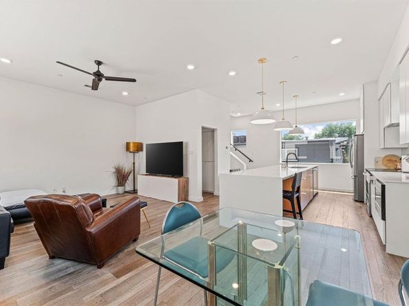 5016  Bryan Street  101, Dallas Texas 75206