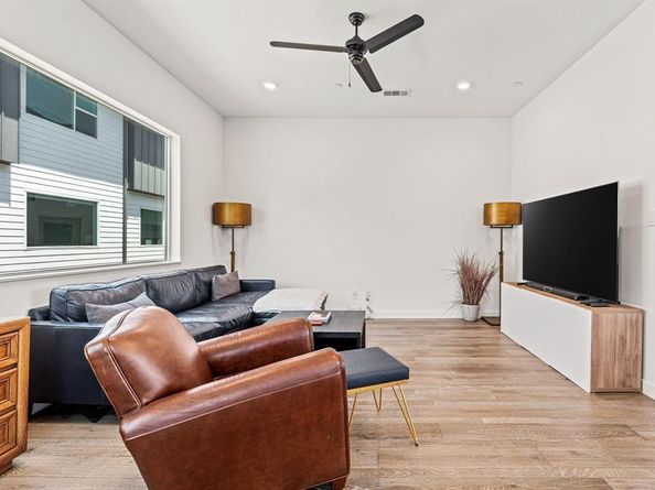 5016  Bryan Street  101, Dallas Texas 75206