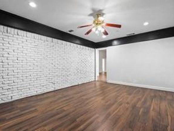 3005  Club Hill Drive , Garland Texas 75043