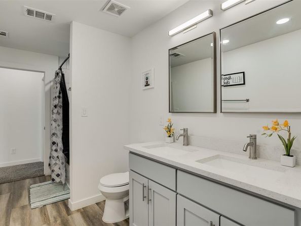 3725  Toronto Street , Dallas Texas 75212