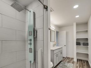 3725  Toronto Street , Dallas Texas 75212