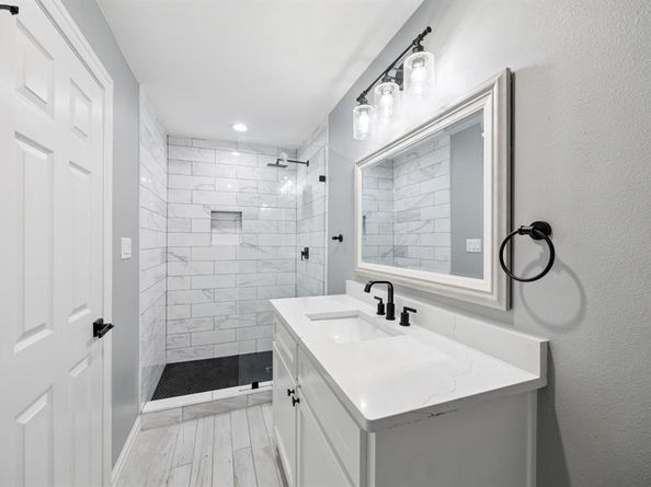 7018  Blackwood Drive , Dallas Texas 75231