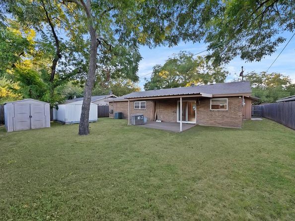515  Buffalo Drive , Arlington Texas 76013