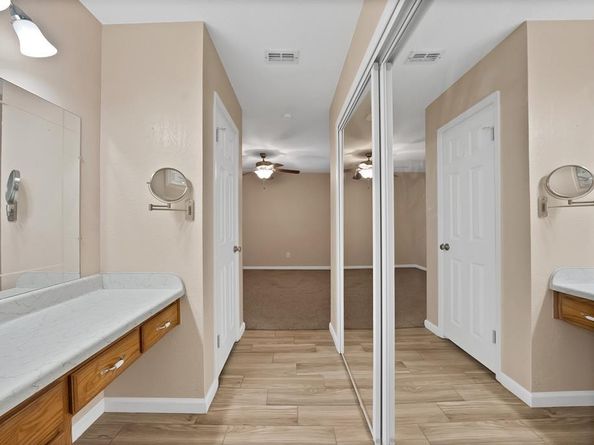 515  Buffalo Drive , Arlington Texas 76013