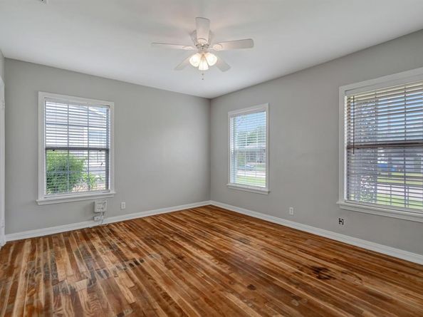 313 W 7th Street , Irving Texas 75060