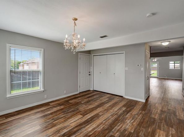 313 W 7th Street , Irving Texas 75060