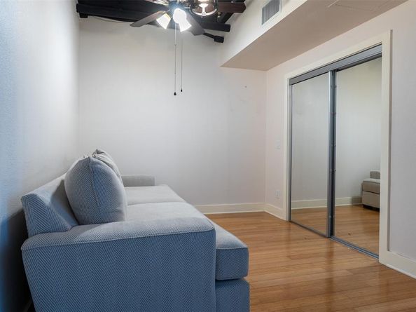 910  Houston Street  204, Fort Worth Texas 76102