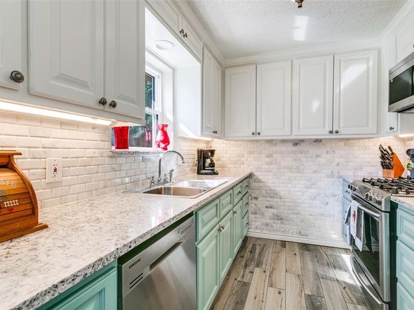 120  Donald Drive , Hurst Texas 76053