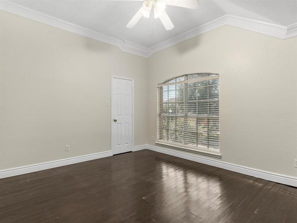 7121  Raintree Way , Denton Texas 76210