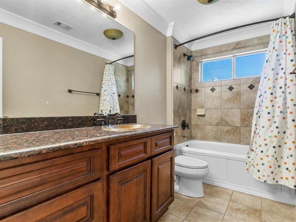 7121  Raintree Way , Denton Texas 76210
