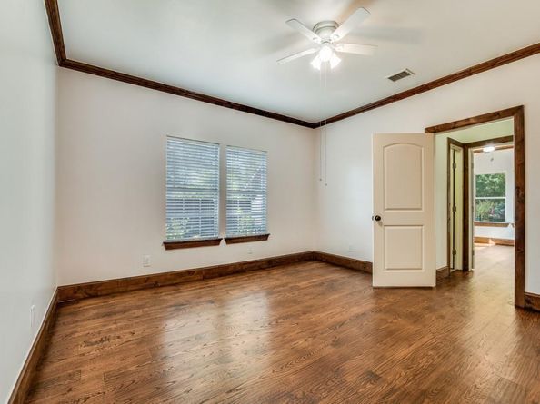 3416  Pruitt Avenue , Dallas Texas 75227