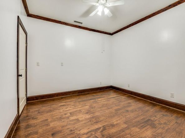 3416  Pruitt Avenue , Dallas Texas 75227