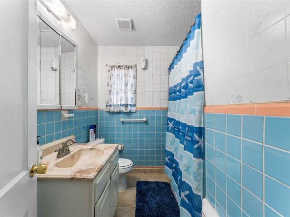 3013  Emmett Street , Dallas Texas 75211