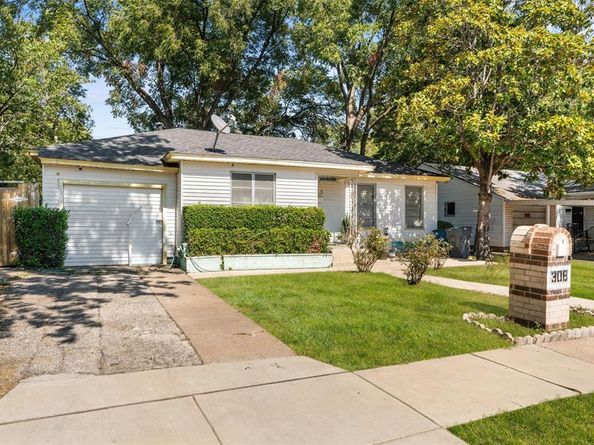 3013  Emmett Street , Dallas Texas 75211