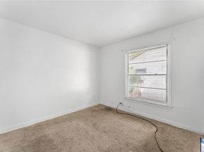 3013  Emmett Street , Dallas Texas 75211