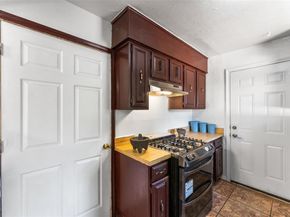 3013  Emmett Street , Dallas Texas 75211