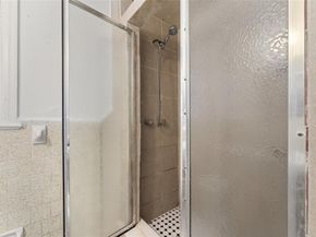3013  Emmett Street , Dallas Texas 75211