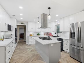 4208  Bretton Bay Circle , Dallas Texas 75287