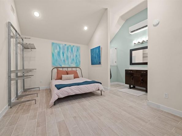 5630  Willis Avenue , Dallas Texas 75206