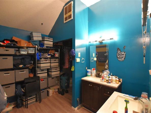 1722  Twin Court Place , Garland Texas 75044