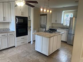 5734  Harvest Hill Road , Dallas Texas 75230