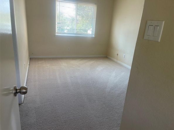 5734  Harvest Hill Road , Dallas Texas 75230