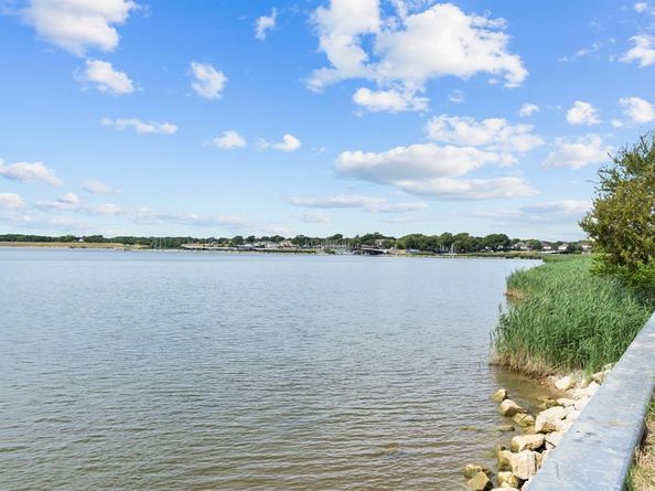 5726  Marvin Loving Drive  224, Garland Texas 75043