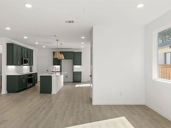 2637  Lost Maples Lane , Dallas Texas 75228