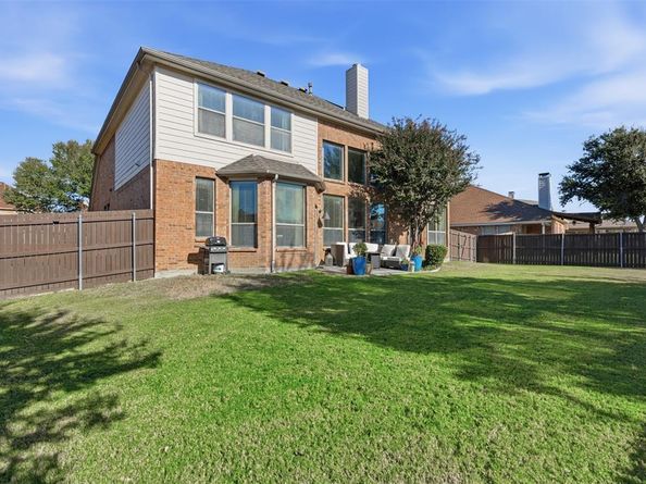 2537  Clearlake Drive , Grand Prairie Texas 75054