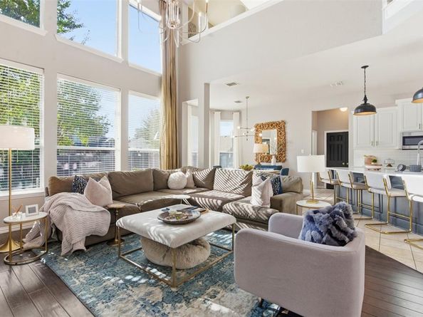 2537  Clearlake Drive , Grand Prairie Texas 75054