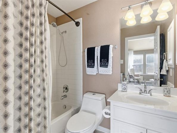 2537  Clearlake Drive , Grand Prairie Texas 75054