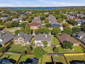 2537  Clearlake Drive , Grand Prairie Texas 75054