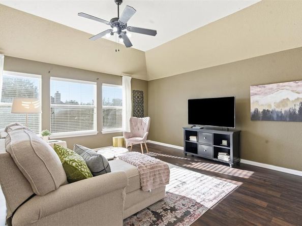 2537  Clearlake Drive , Grand Prairie Texas 75054