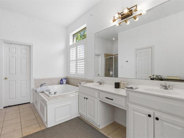 2537  Clearlake Drive , Grand Prairie Texas 75054