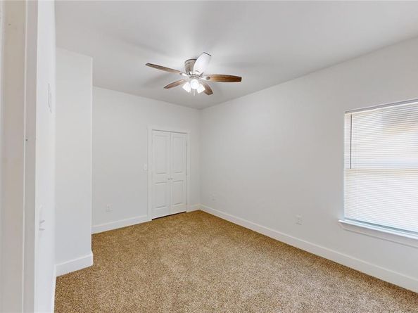 1615  Poplar Street , Dallas Texas 75215