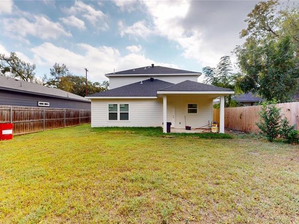 1615  Poplar Street , Dallas Texas 75215