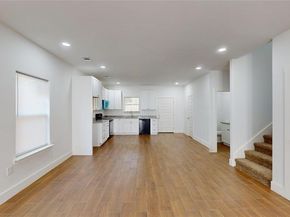 1615  Poplar Street , Dallas Texas 75215