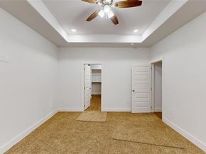 1615  Poplar Street , Dallas Texas 75215