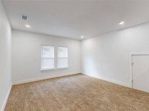 1615  Poplar Street , Dallas Texas 75215