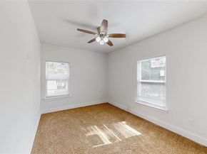 1615  Poplar Street , Dallas Texas 75215