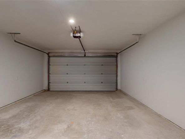 1615  Poplar Street , Dallas Texas 75215