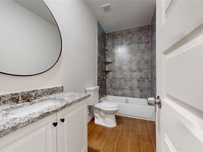 1615  Poplar Street , Dallas Texas 75215