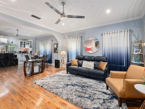 2832  Forest Avenue , Fort Worth Texas 76112