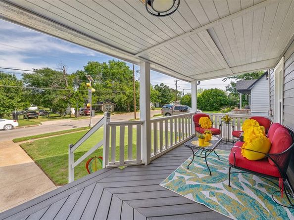 2832  Forest Avenue , Fort Worth Texas 76112