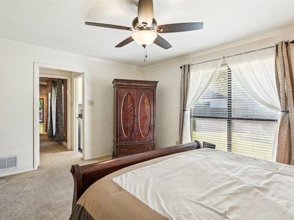 8631  Charing Cross Lane , Dallas Texas 75238