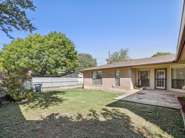 8631  Charing Cross Lane , Dallas Texas 75238