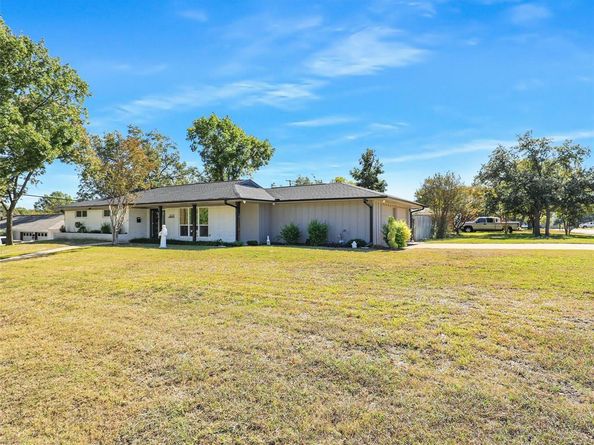 8029  Northbrook Drive , Benbrook Texas 76116