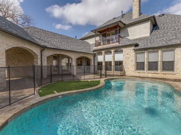 6416  Dykes Way , Dallas Texas 75230